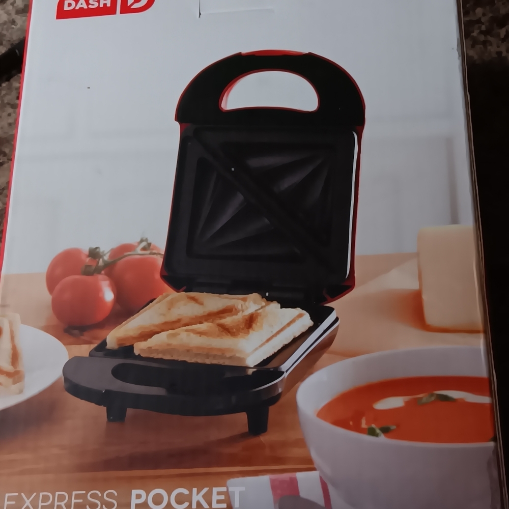 Dash express pocket sandwich maker